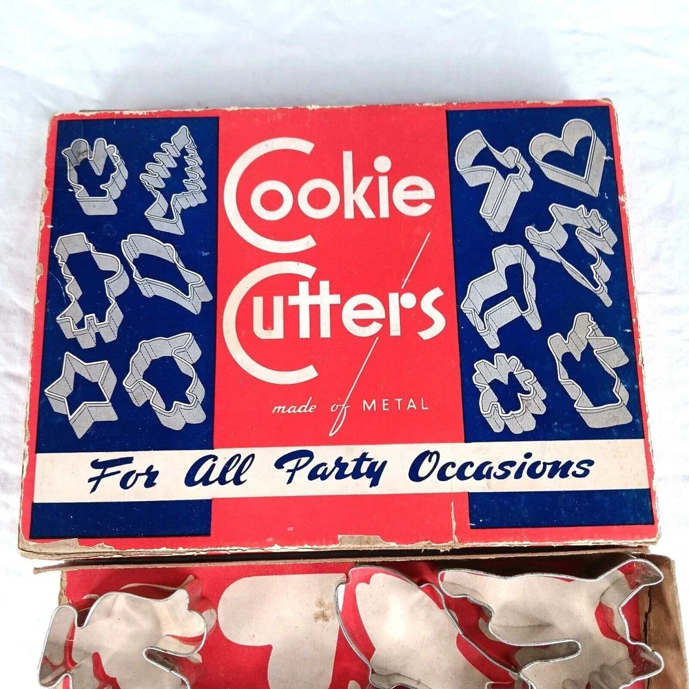 VTG Metal Cookie Cutters Original Box 10 Pc Tin Baking Set Retro Kitchen Decor‎